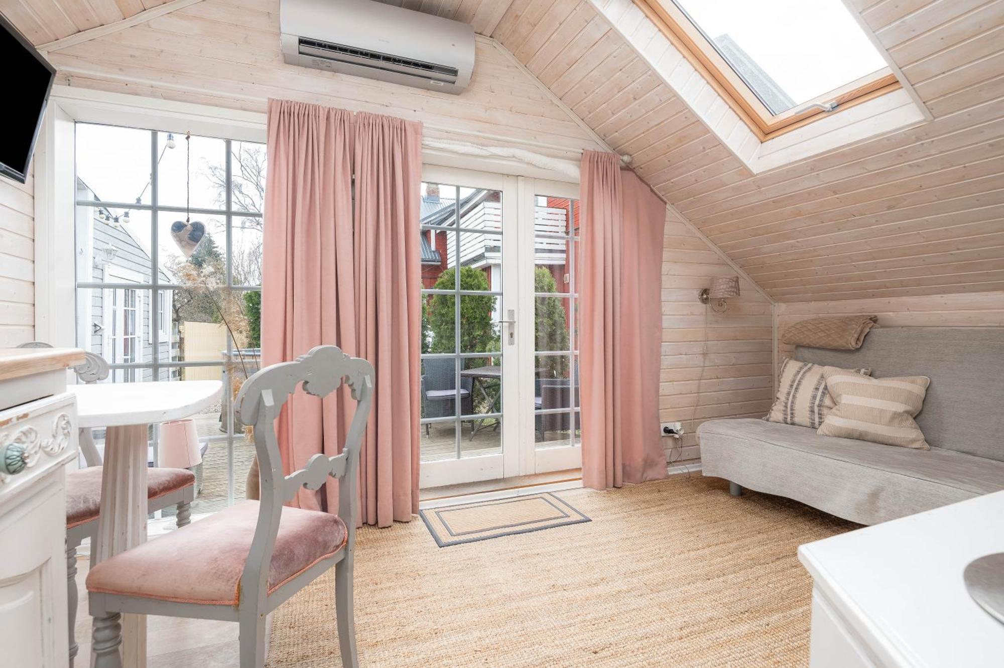 Guesthouse Delisa Pärnu Dış mekan fotoğraf